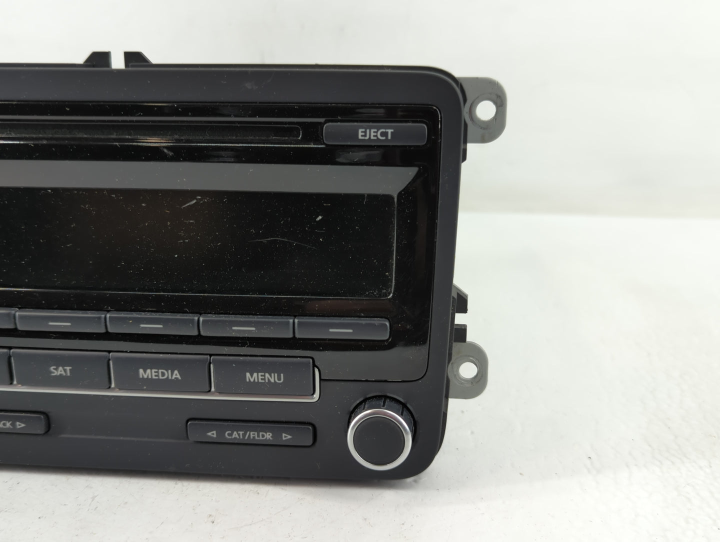 2013-2015 Volkswagen Passat Am Fm Cd Player Radio Receiver - Oemusedautoparts1.com