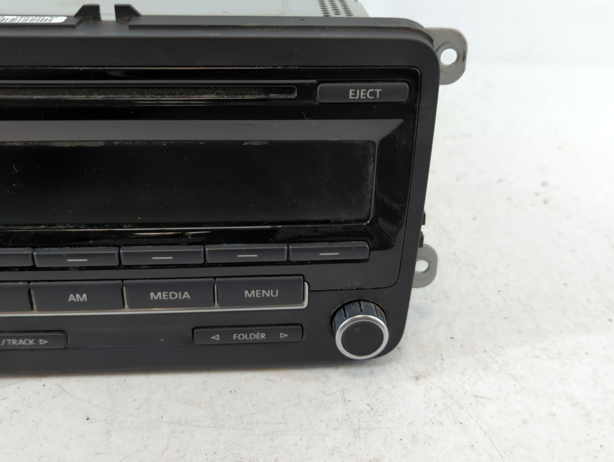 2012-2015 Volkswagen Passat Am Fm Cd Player Radio Receiver 702586 - Oemusedautoparts1.com