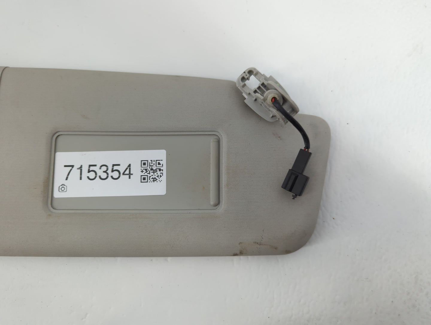 2012-2020 Volkswagen Passat Sun Visor Shade Replacement Passenger Right Mirror Fits OEM Used Auto Parts - Oemusedautoparts1.