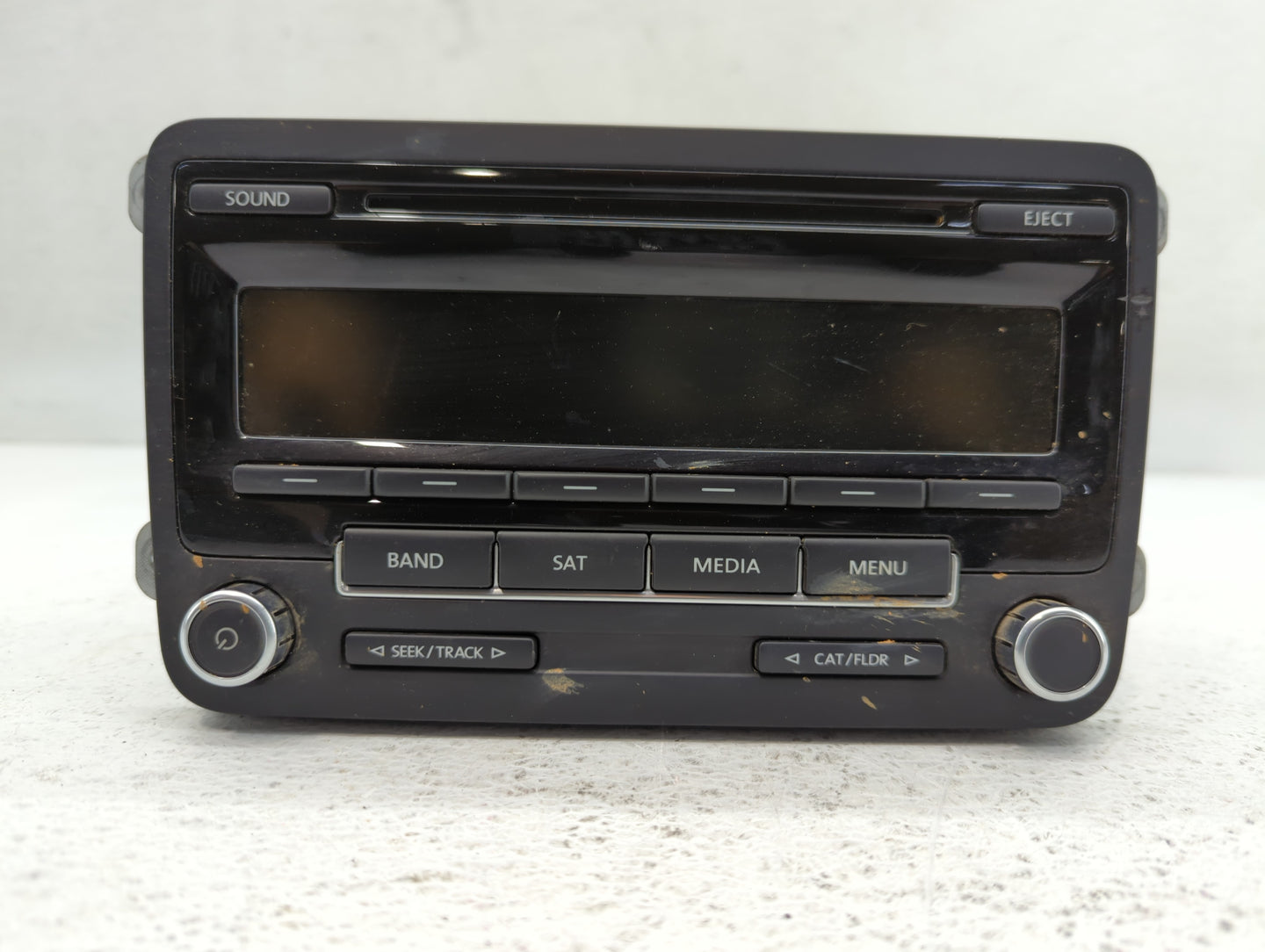 2013-2015 Volkswagen Passat Am Fm Cd Player Radio Receiver - Oemusedautoparts1.com