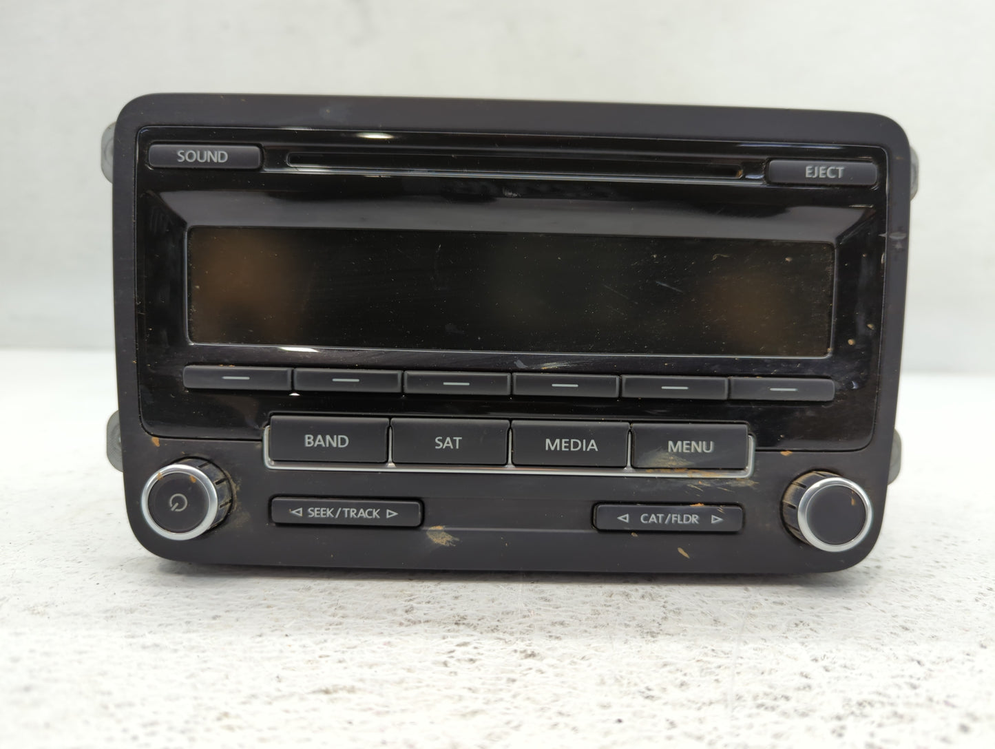 2013-2015 Volkswagen Passat Am Fm Cd Player Radio Receiver - Oemusedautoparts1.com