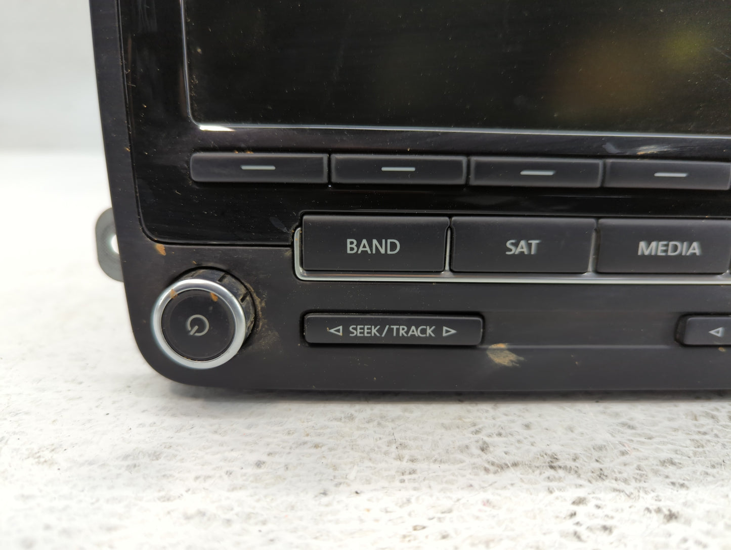 2013-2015 Volkswagen Passat Am Fm Cd Player Radio Receiver - Oemusedautoparts1.com