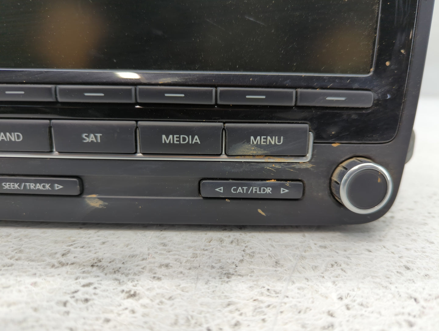 2013-2015 Volkswagen Passat Am Fm Cd Player Radio Receiver - Oemusedautoparts1.com