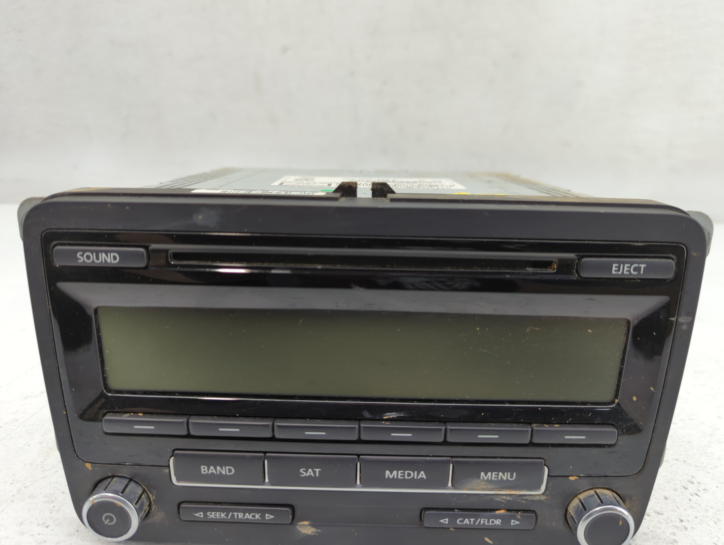 2013-2015 Volkswagen Passat Am Fm Cd Player Radio Receiver - Oemusedautoparts1.com