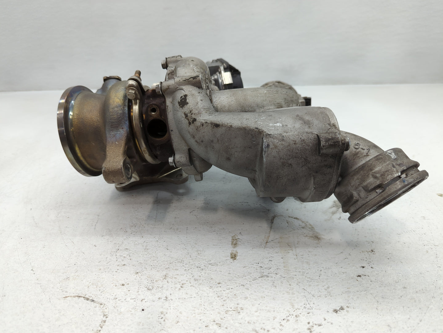 2014 Volkswagen Passat Turbocharger Exhaust Manifold With Turbo Charger - Oemusedautoparts1.com