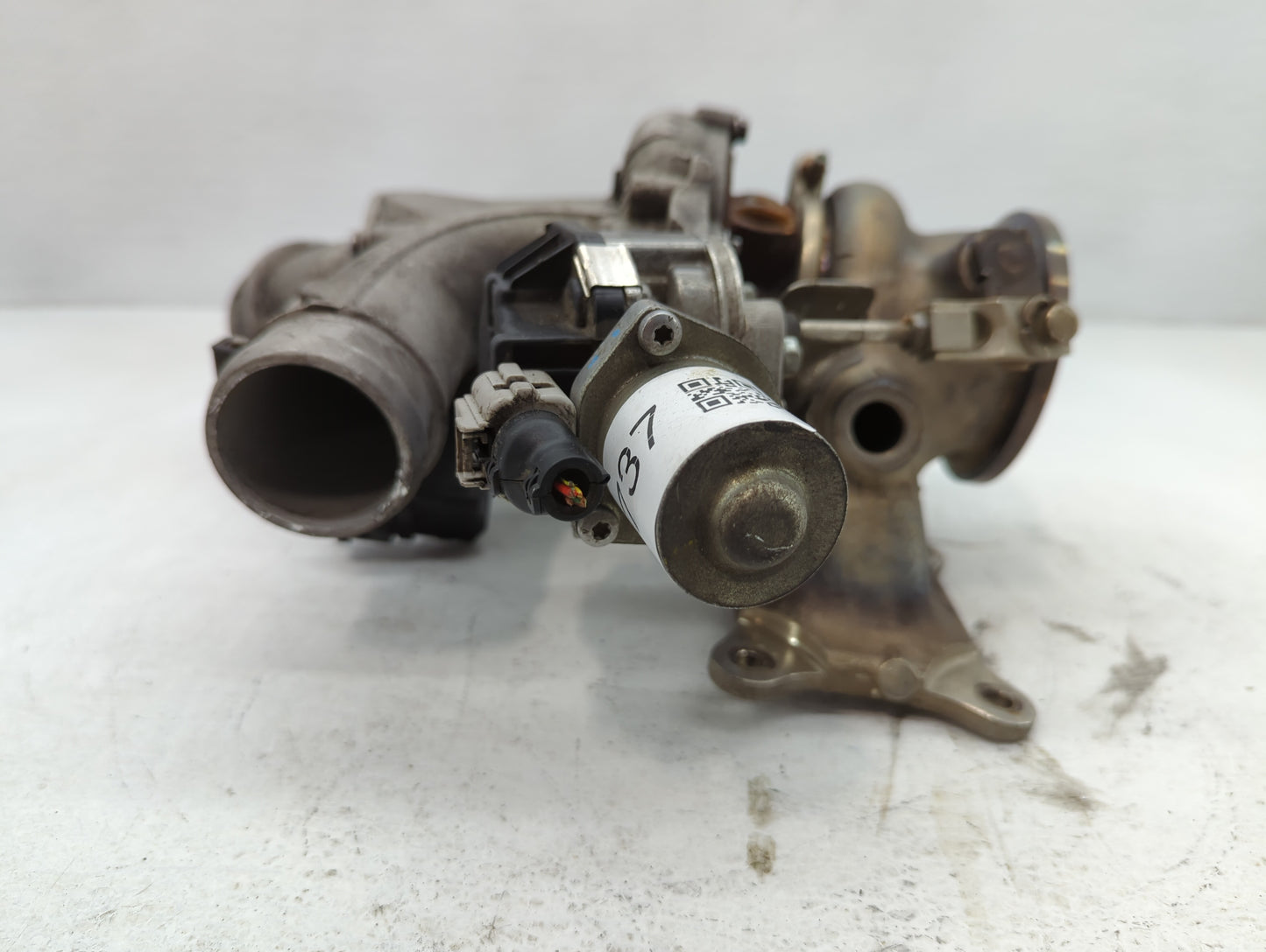 2014 Volkswagen Passat Turbocharger Exhaust Manifold With Turbo Charger - Oemusedautoparts1.com