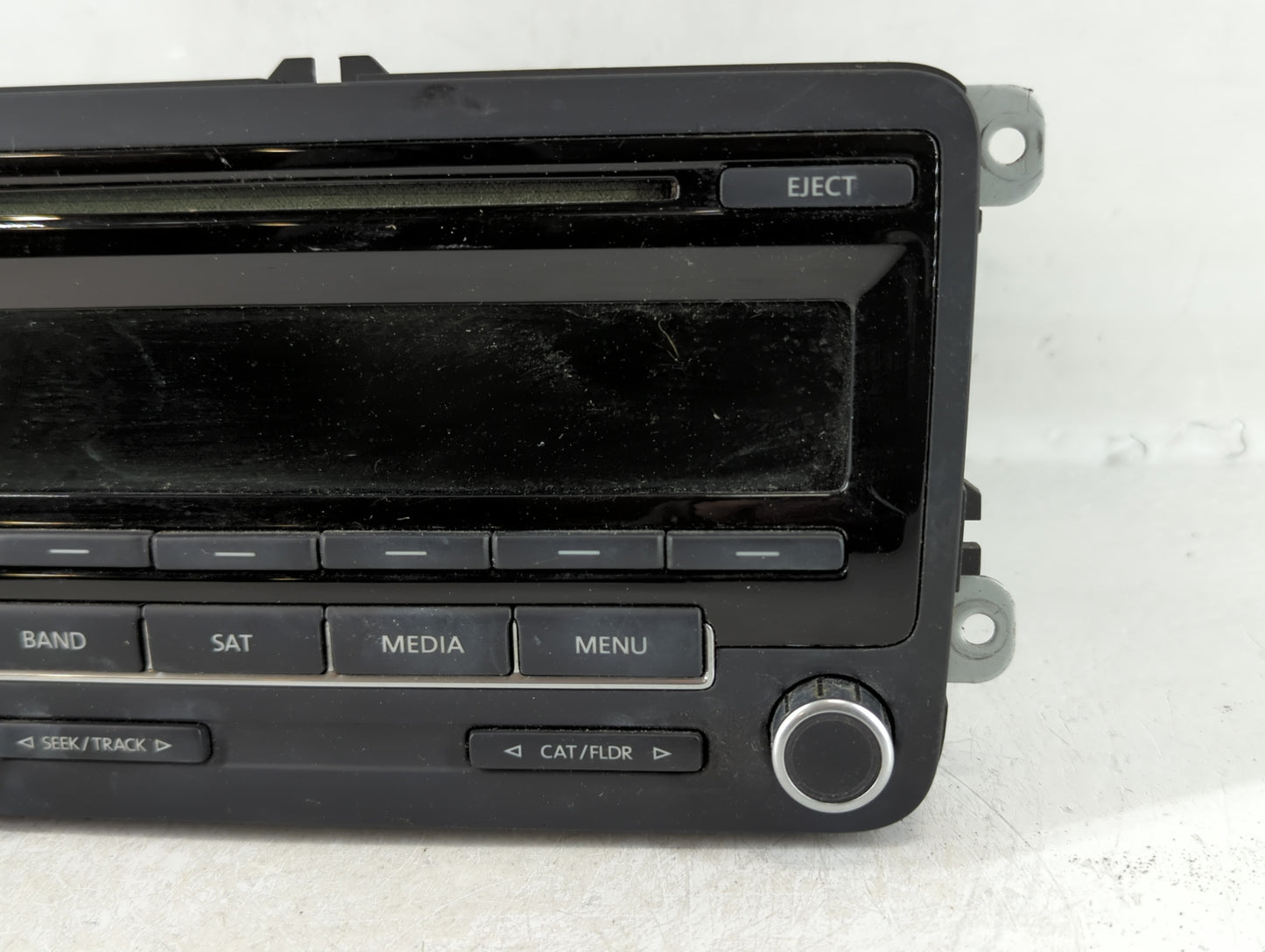 2012-2015 Volkswagen Passat Am Fm Cd Player Radio Receiver - Oemusedautoparts1.com