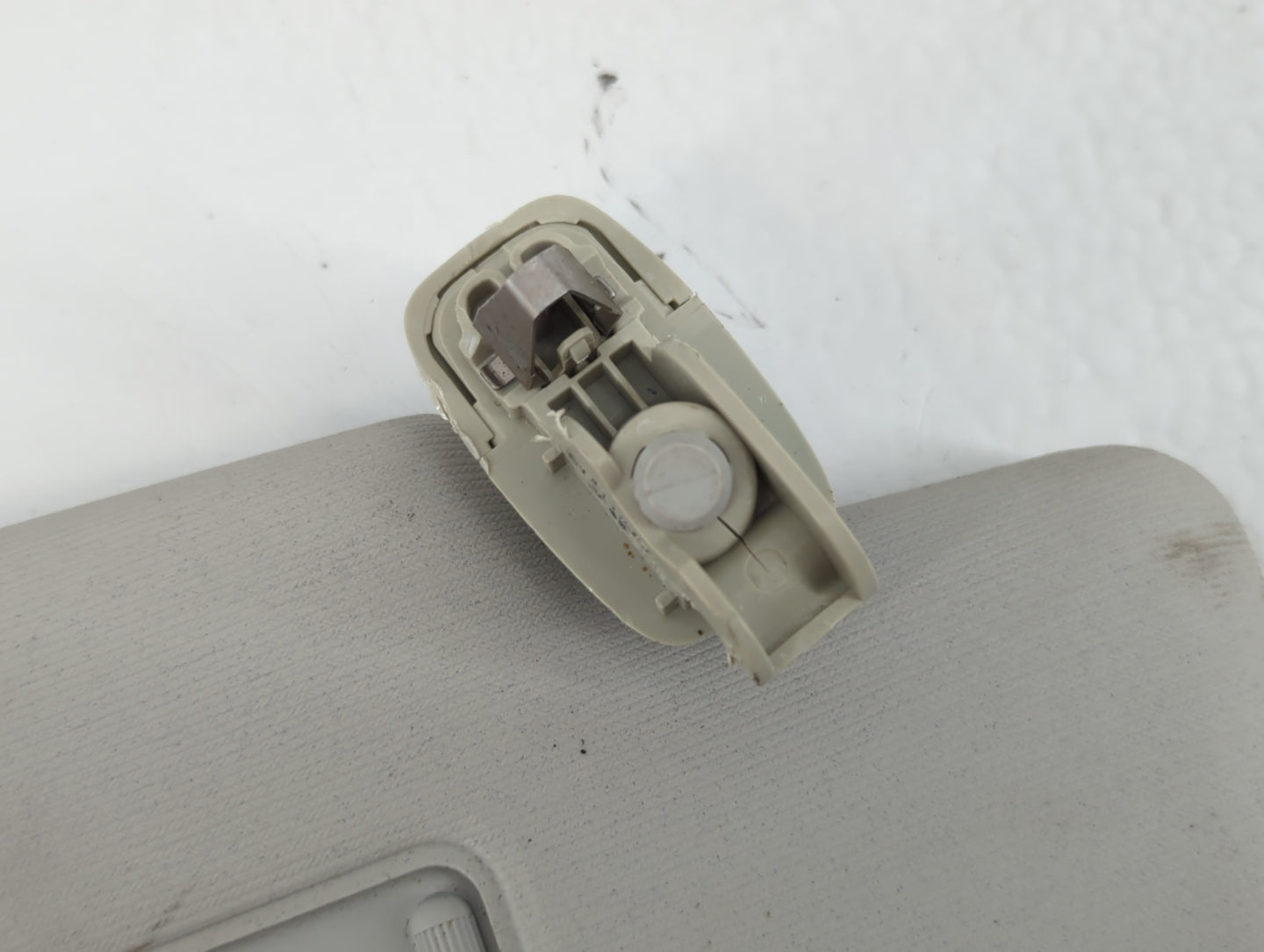 2012-2020 Volkswagen Passat Sun Visor Shade Replacement Passenger Right Mirror Fits OEM Used Auto Parts - Oemusedautoparts1.