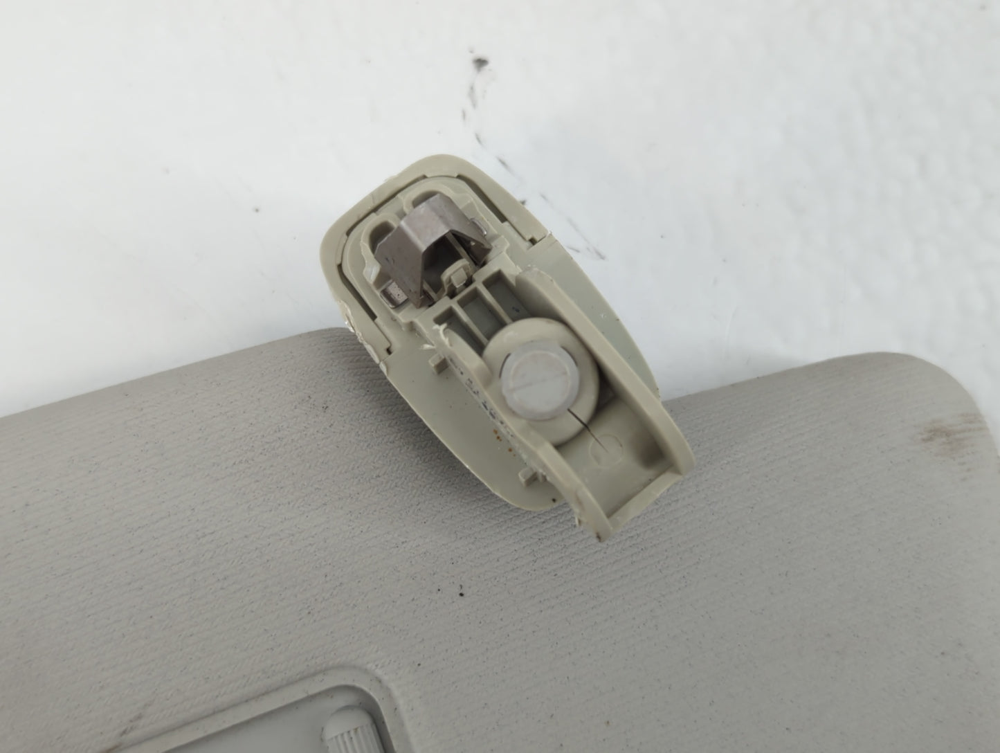 2012-2020 Volkswagen Passat Sun Visor Shade Replacement Passenger Right Mirror Fits OEM Used Auto Parts - Oemusedautoparts1.