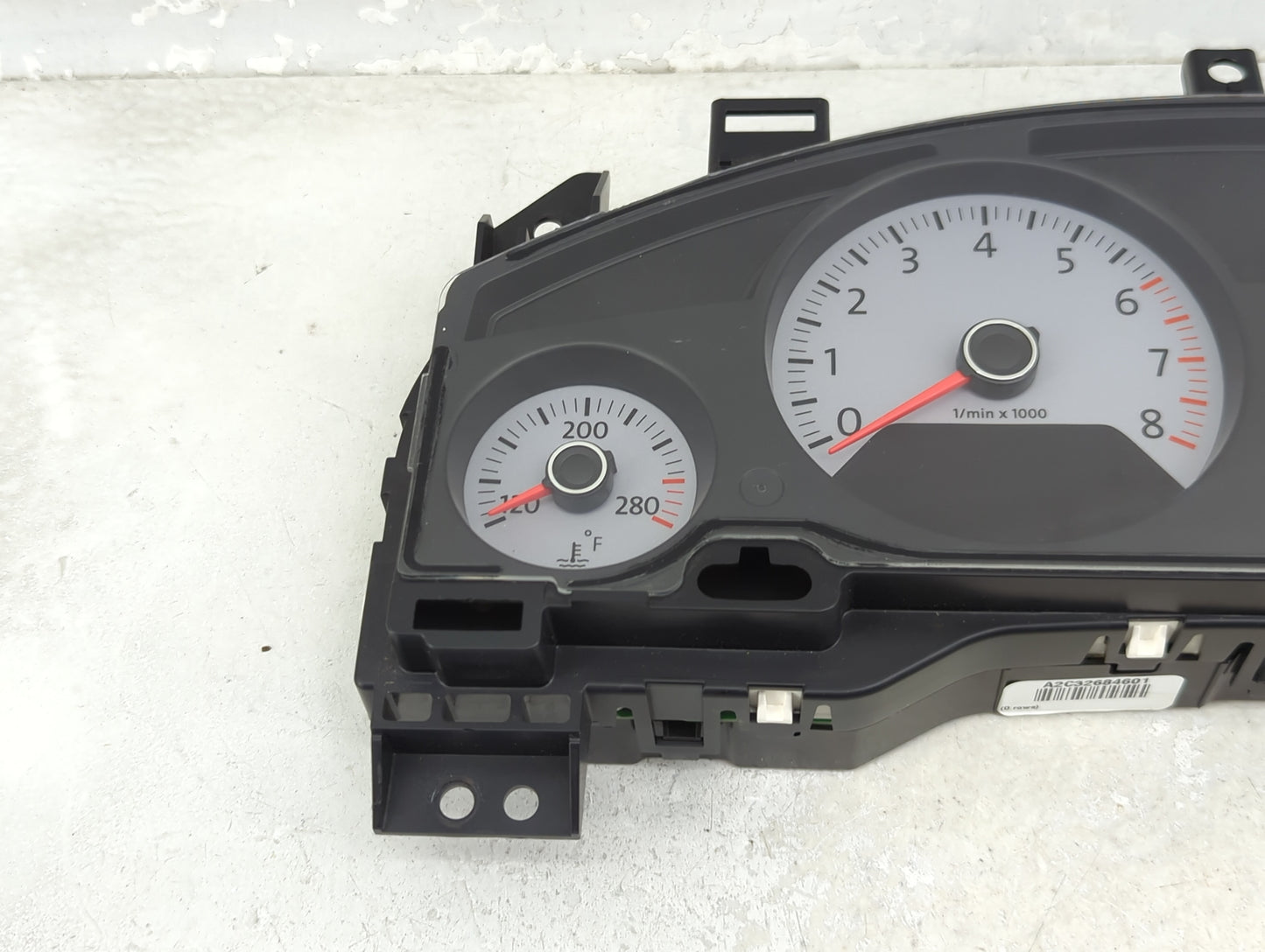 2012-2014 Volkswagen Routan Instrument Cluster Speedometer Gauges P/N:P05091589AA TGPQI171366199 Miles: Fits Fits 2012 2013 
