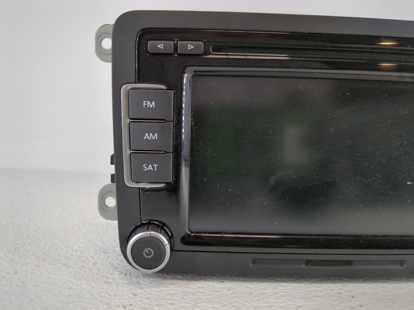2009-2017 Volkswagen Tiguan Radio AM FM Cd Player Receiver Replacement P/N:1K0 035 188 F Fits OEM Used Auto Parts - Oemuseda