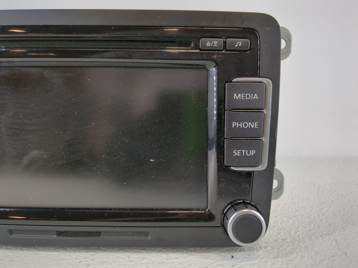 2009-2017 Volkswagen Tiguan Radio AM FM Cd Player Receiver Replacement P/N:1K0 035 188 F Fits OEM Used Auto Parts - Oemuseda