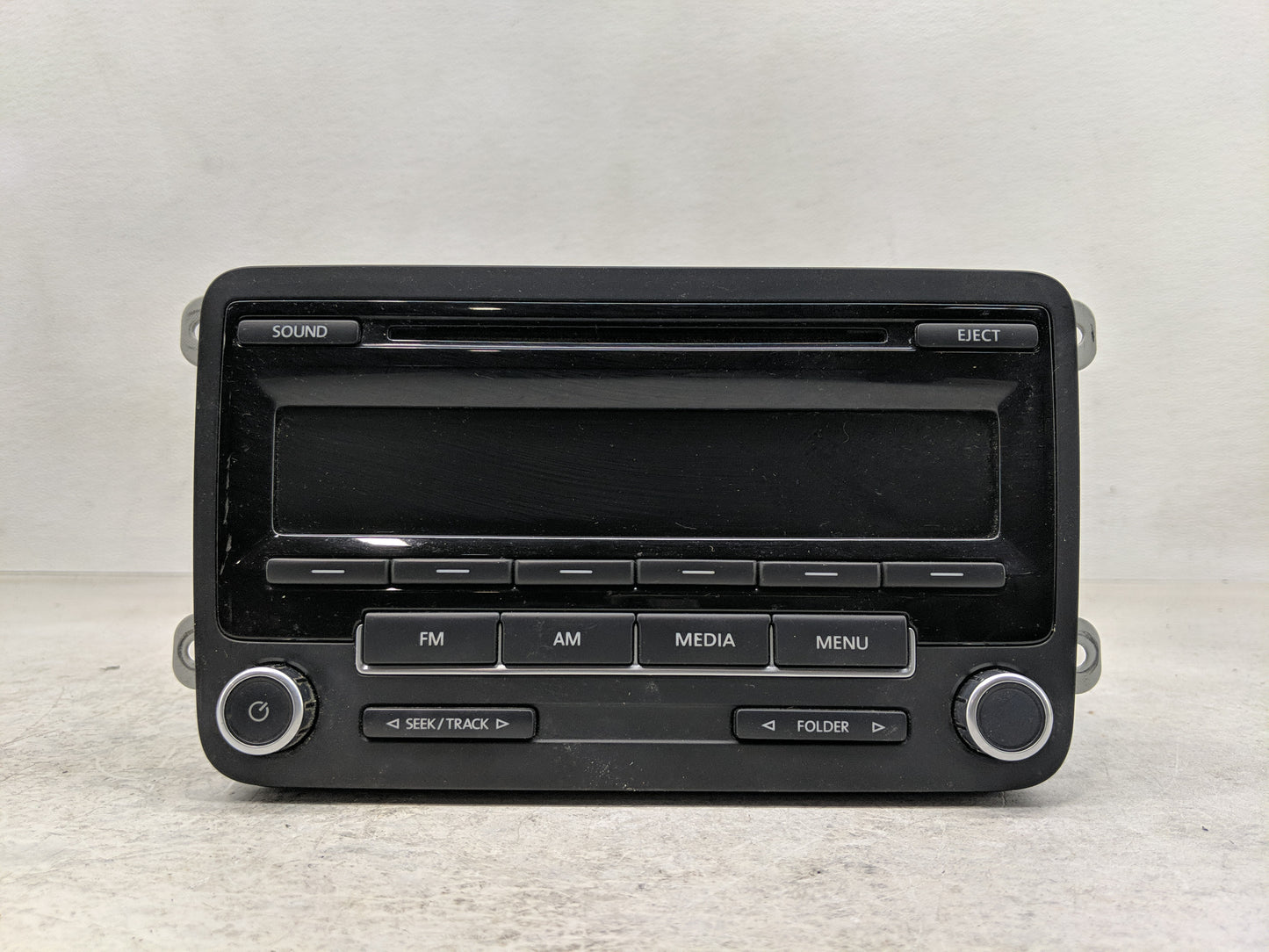 2009-2017 Volkswagen Tiguan Radio AM FM Cd Player Receiver Replacement P/N:5N0 035 164 D Fits OEM Used Auto Parts - Oemuseda