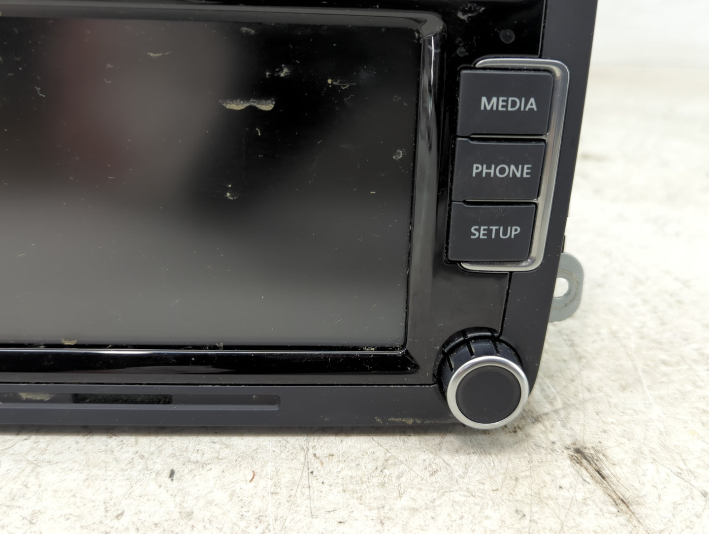 2009-2017 Volkswagen Tiguan Radio AM FM Cd Player Receiver Replacement P/N:1k0035188F Fits OEM Used Auto Parts - Oemusedauto