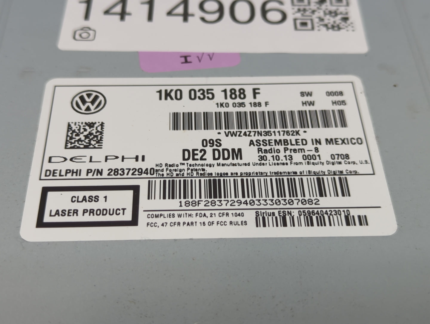 2009-2017 Volkswagen Tiguan Radio AM FM Cd Player Receiver Replacement P/N:1k0035188F Fits OEM Used Auto Parts - Oemusedauto