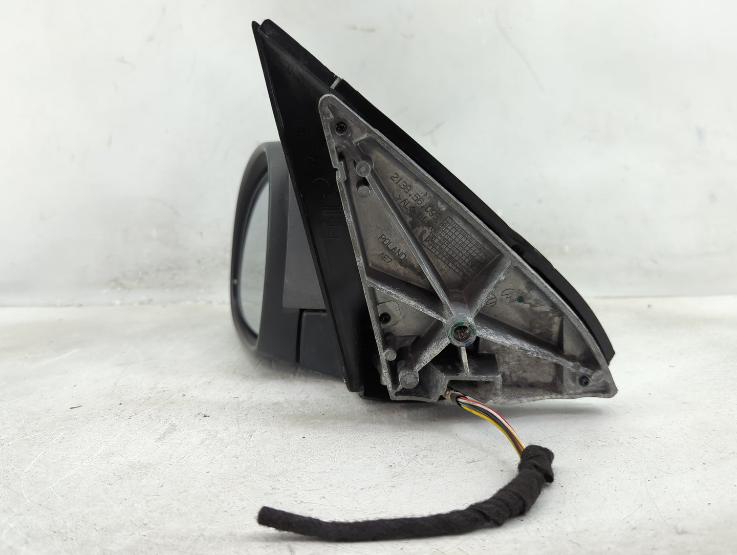 2009-2018 Volkswagen Tiguan Driver Side View Mirror - Left Door Mirror OEM Used - Oemusedautoparts1.com