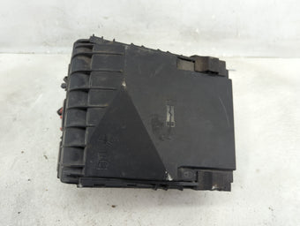 compare product 2012-2018 Volkswagen Tiguan Fusebox Fuse Box Panel Relay Module P/N:0-1418987-1 0-1718006-1 Fits OEM Used Auto Parts