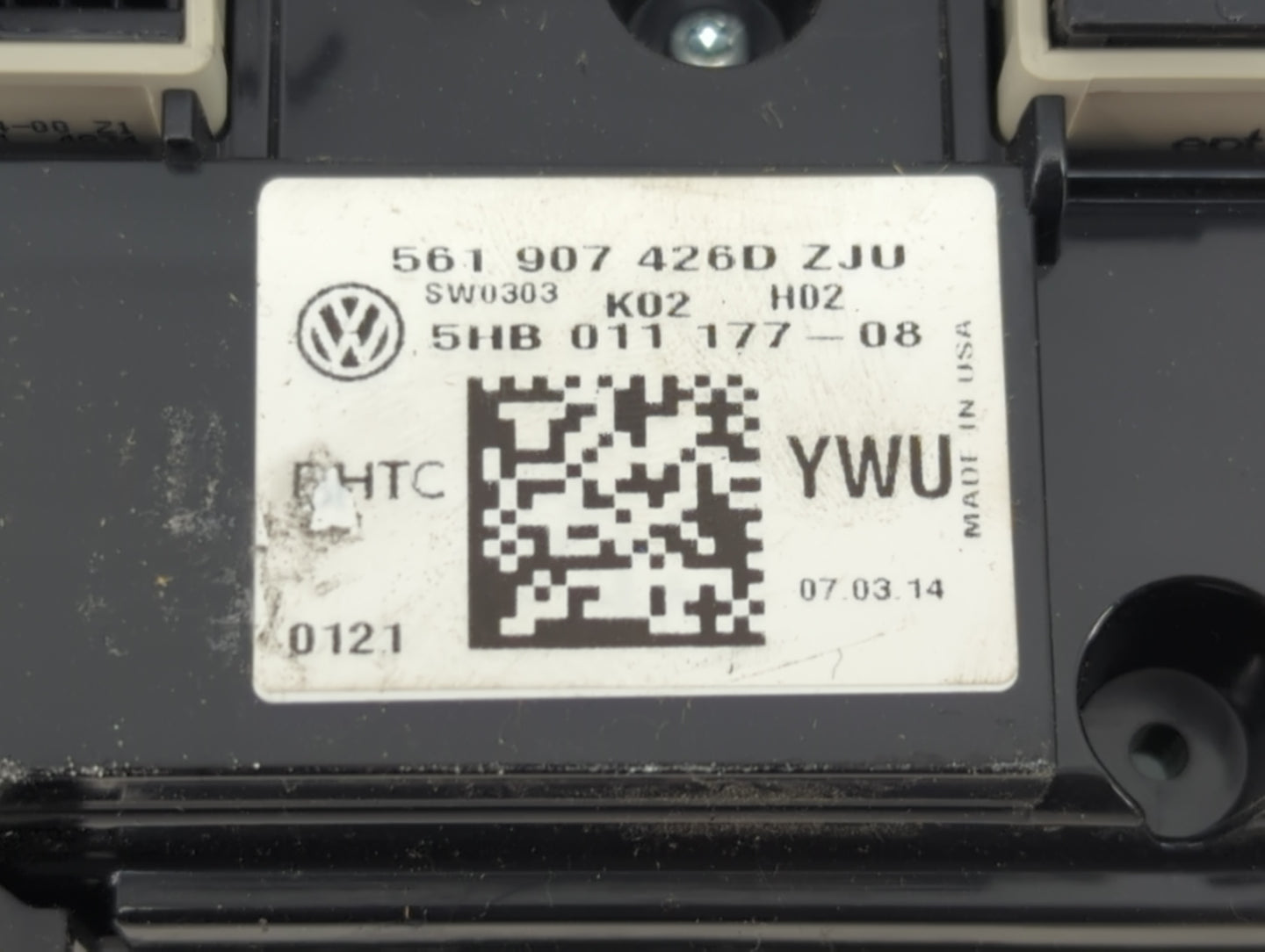 2013-2015 Volkswagen Tiguan Climate Control Module Temperature AC/Heater Replacement P/N:561907426DZJU 5HB011177-08 Fits OEM