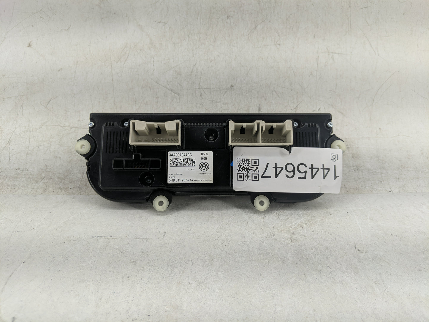 2013-2015 Volkswagen Tiguan Climate Control Module Temperature AC/Heater Replacement P/N:3AA907044CC 5HB011257-67 Fits OEM U