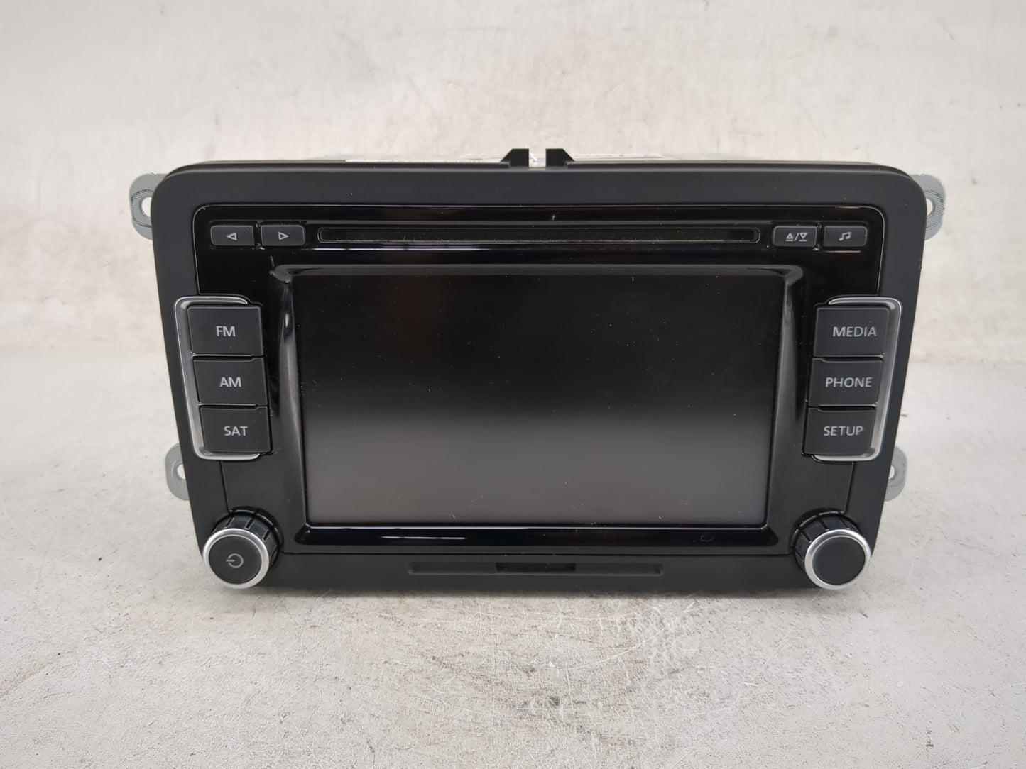 2009-2017 Volkswagen Tiguan Radio AM FM Cd Player Receiver Replacement P/N:1K0035188F 28372940 Fits OEM Used Auto Parts - Oe