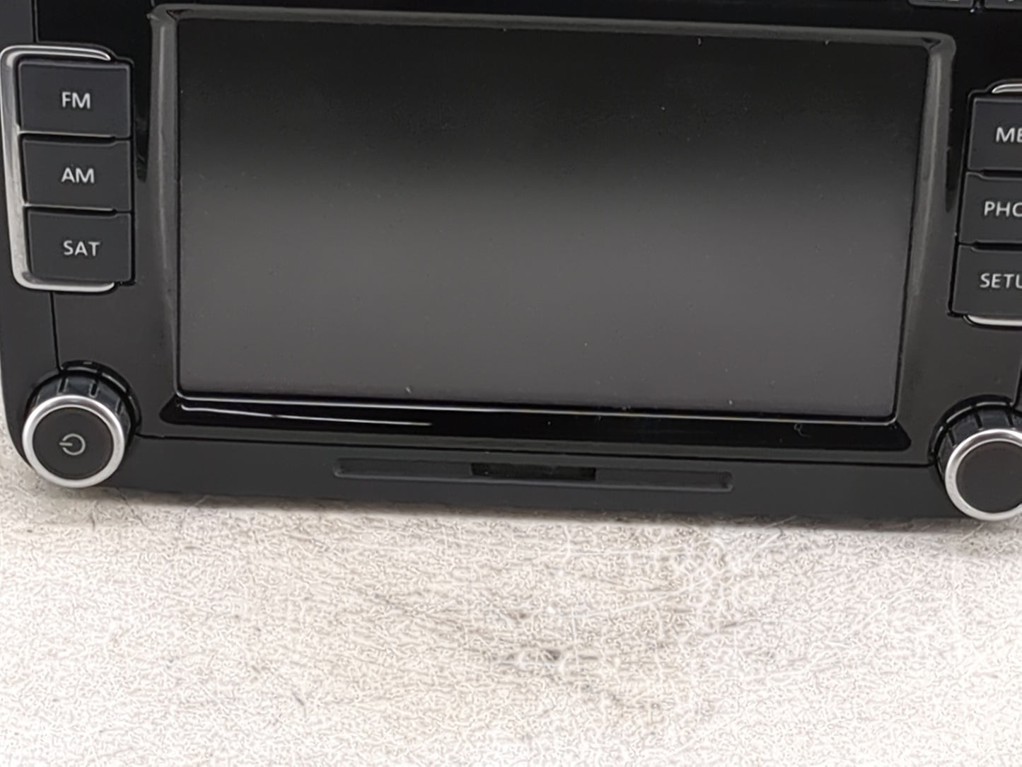 2009-2017 Volkswagen Tiguan Radio AM FM Cd Player Receiver Replacement P/N:1K0035188F 28372940 Fits OEM Used Auto Parts - Oe