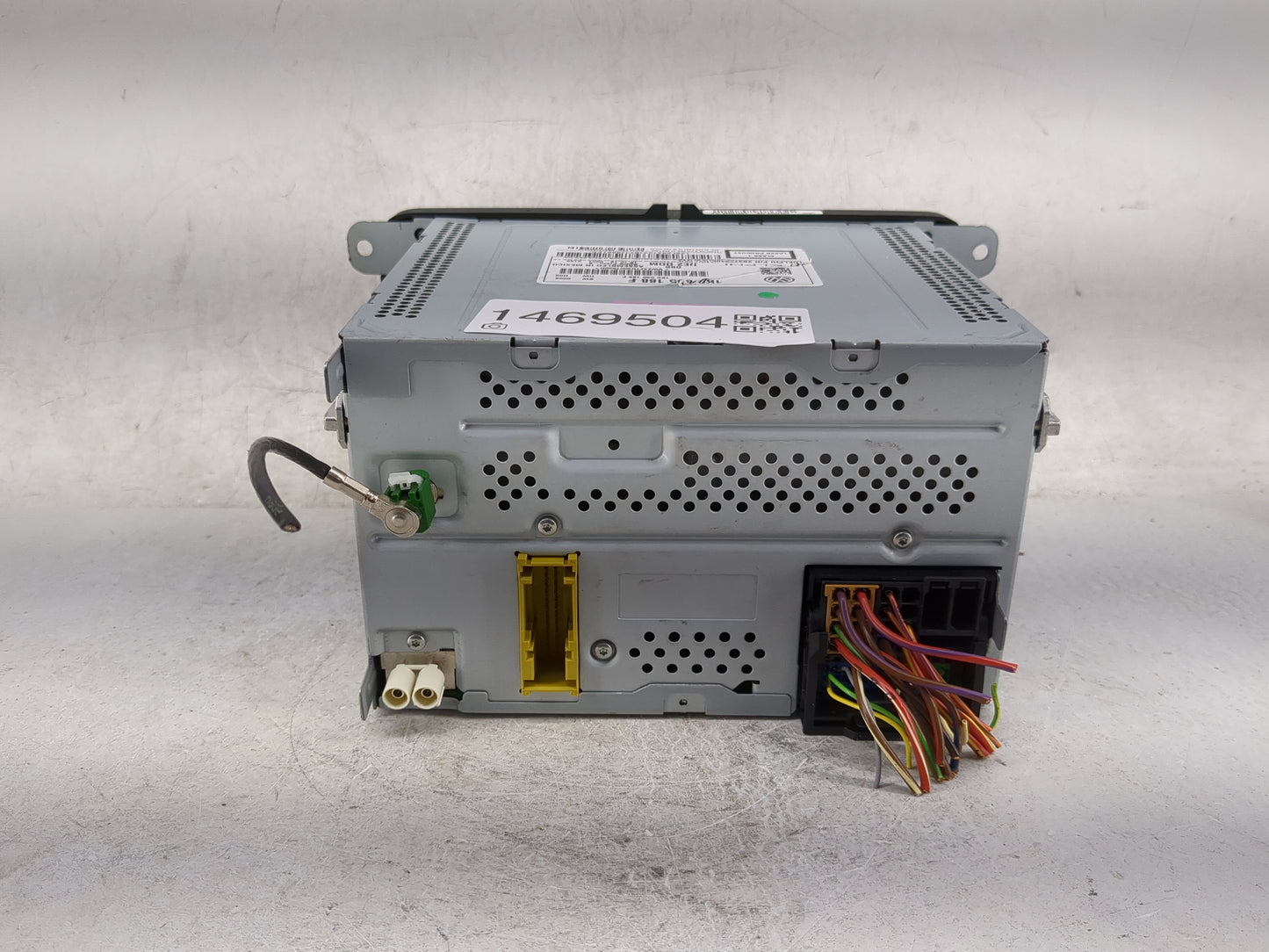 2009-2017 Volkswagen Tiguan Radio AM FM Cd Player Receiver Replacement P/N:1K0035188F 28372940 Fits OEM Used Auto Parts - Oe