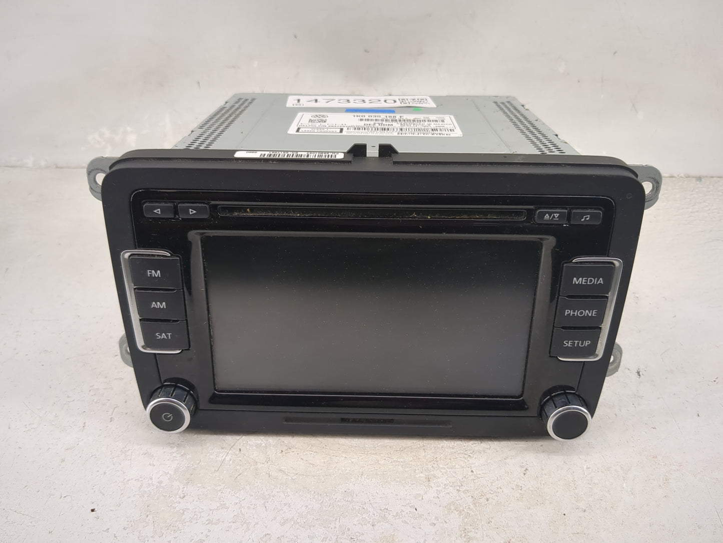 2009-2017 Volkswagen Tiguan Radio AM FM Cd Player Receiver Replacement P/N:1K0035188F 28372940 Fits OEM Used Auto Parts - Oe