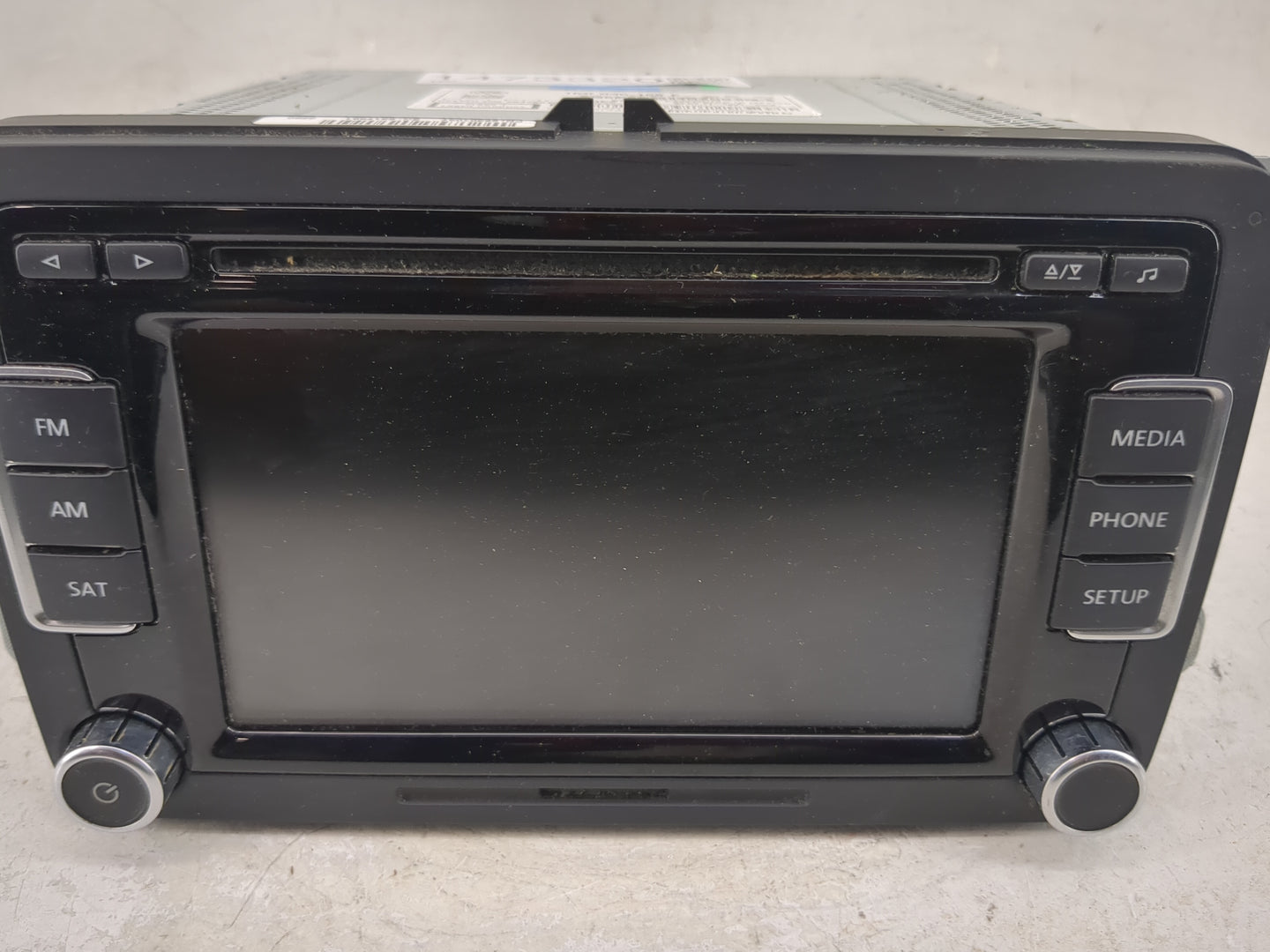 2009-2017 Volkswagen Tiguan Radio AM FM Cd Player Receiver Replacement P/N:1K0035188F 28372940 Fits OEM Used Auto Parts - Oe