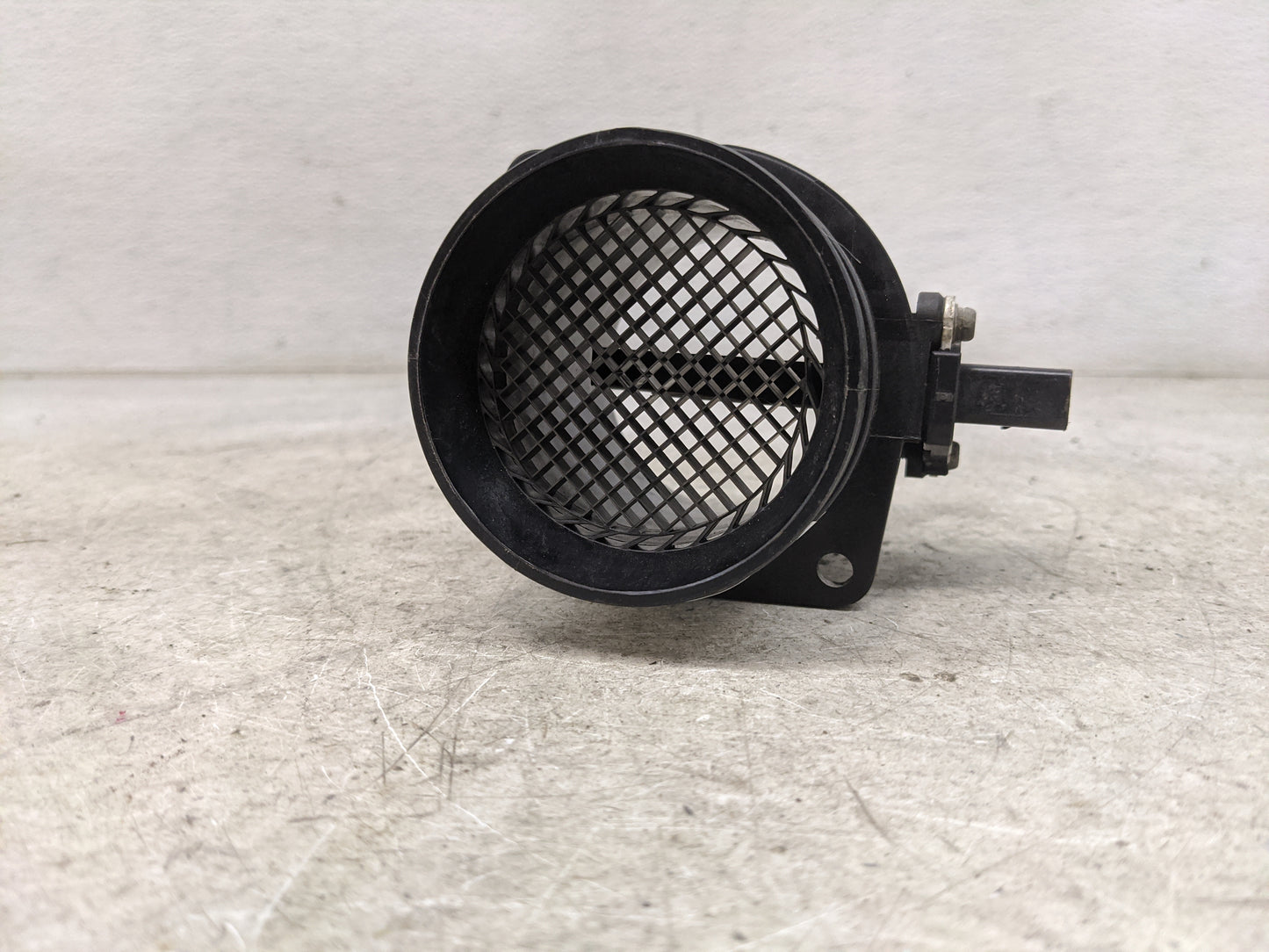 2009-2018 Volkswagen Tiguan Mass Air Flow Meter Maf 1485588 - Oemusedautoparts1.com