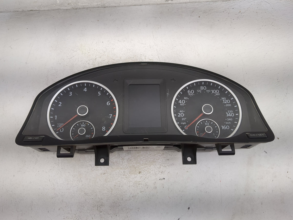 2014 Volkswagen Tiguan Instrument Cluster Speedometer Gauges P/N:5N0920973E VD1-04803.04, 1473909560, A2C53434500 Miles: Fit