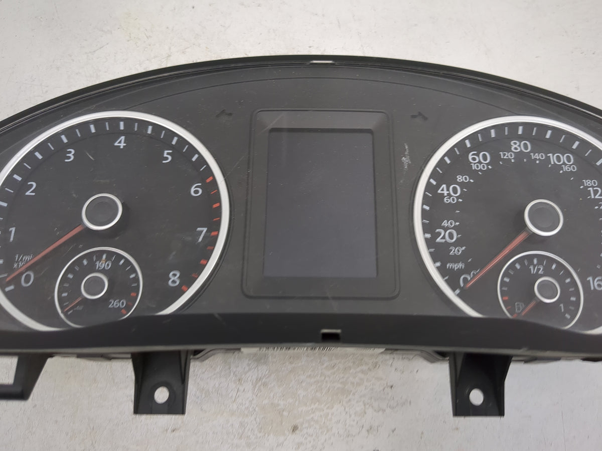 2014 Volkswagen Tiguan Instrument Cluster Speedometer Gauges P/N:5N0920973E VD1-04803.04, 1473909560, A2C53434500 Miles: Fit