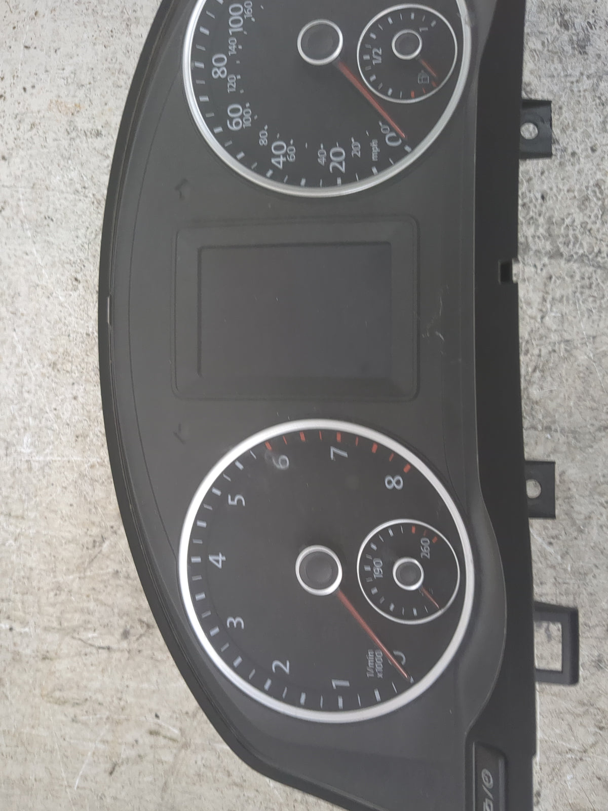 2014 Volkswagen Tiguan Instrument Cluster Speedometer Gauges P/N:5N0920973E Miles: Fits OEM Used Auto Parts - Oemusedautopar