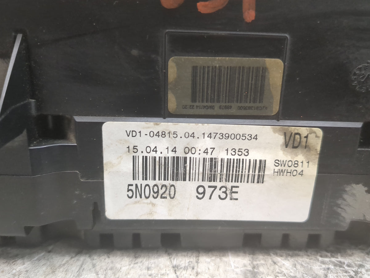 2014 Volkswagen Tiguan Instrument Cluster Speedometer Gauges P/N:5N0920973E Miles: Fits OEM Used Auto Parts - Oemusedautopar