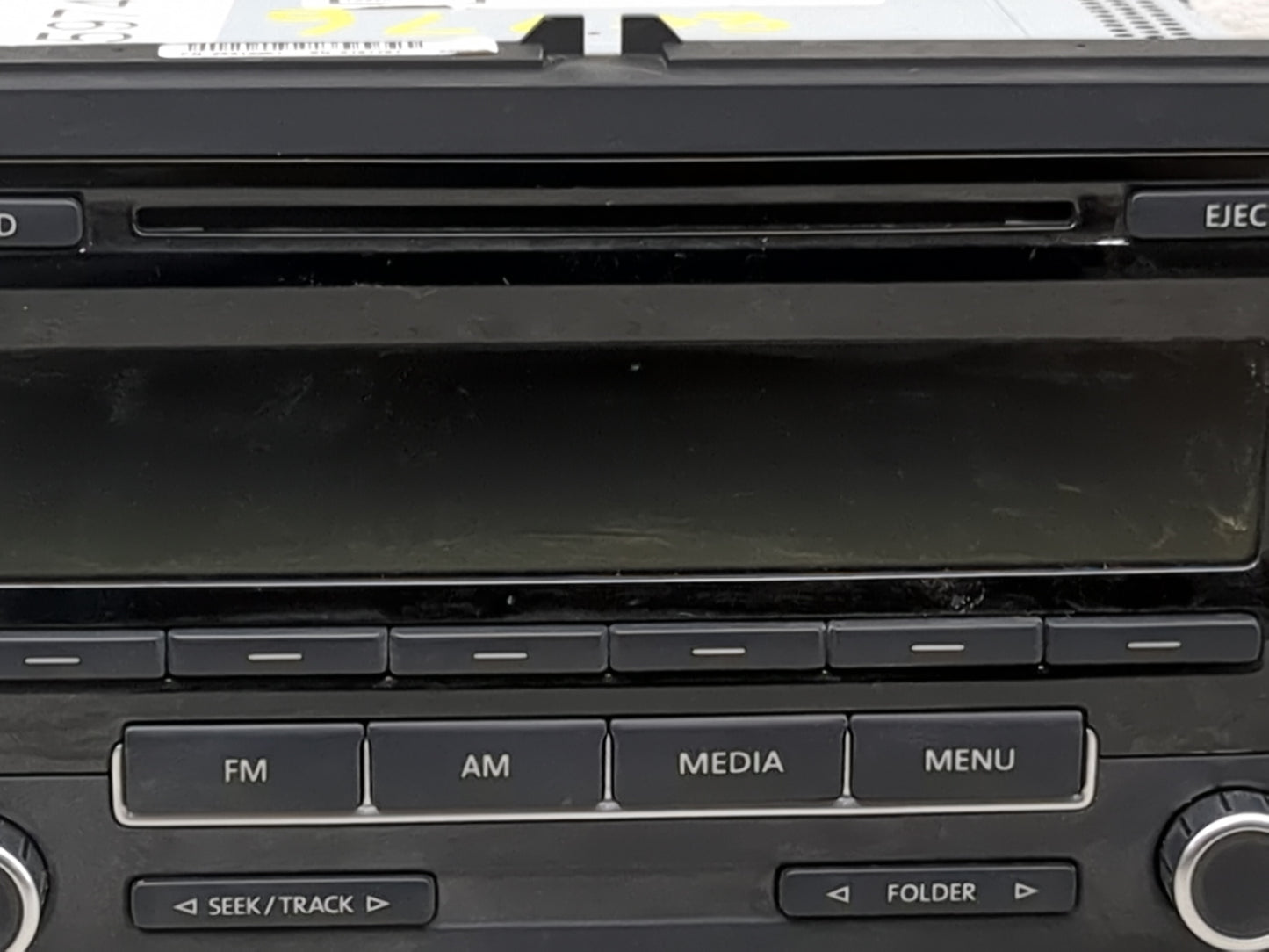 2009-2017 Volkswagen Tiguan Radio AM FM Cd Player Receiver Replacement P/N:28352656 5N0 035 164 D Fits OEM Used Auto Parts -