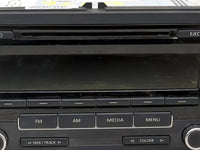 2009-2017 Volkswagen Tiguan Radio AM FM Cd Player Receiver Replacement P/N:28352656 5N0 035 164 D Fits OEM Used Auto Parts -