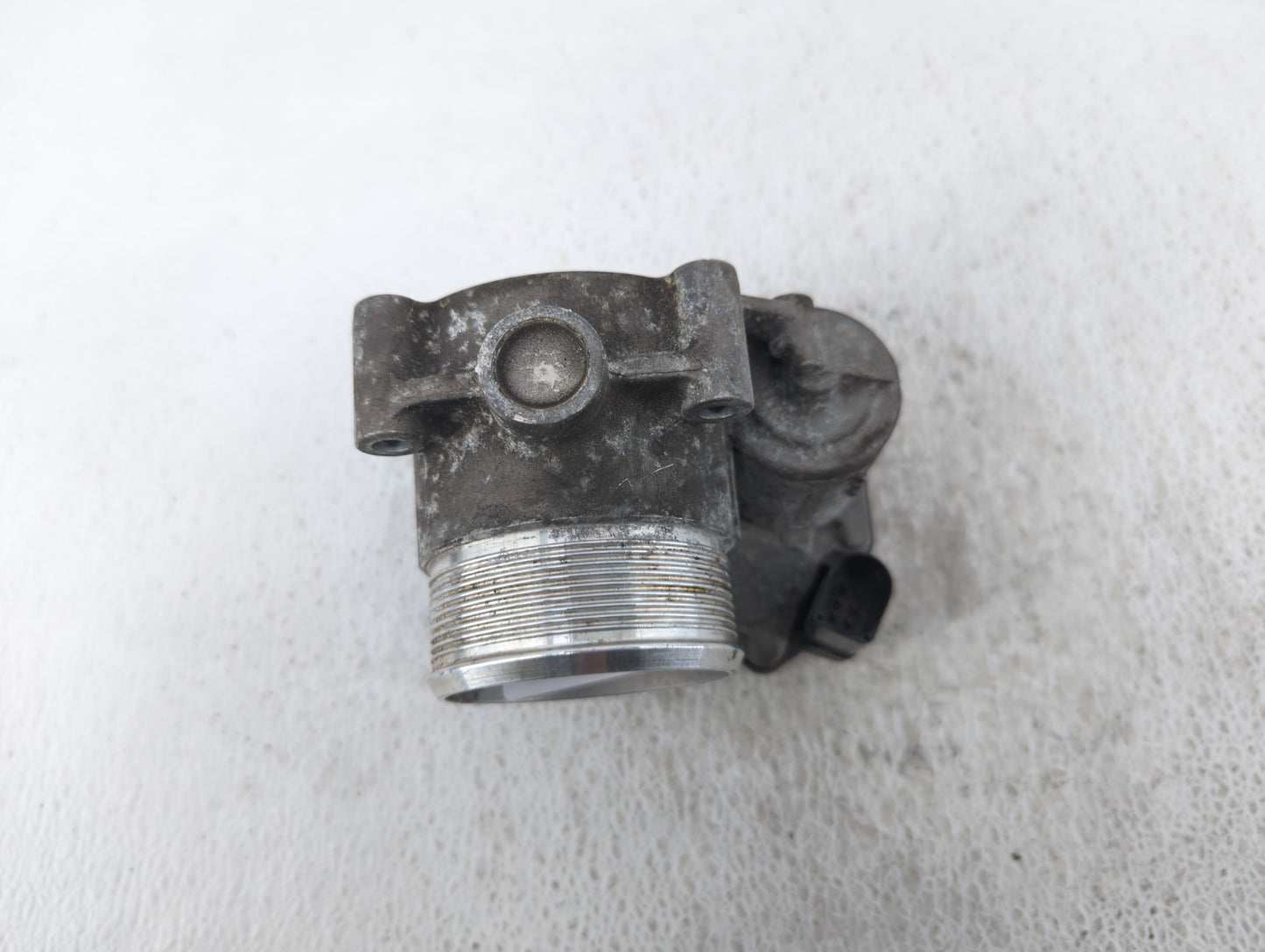 2009-2018 Volkswagen Tiguan Throttle Body P/N:06F 133 062 T 06F 133 062 Q Fits OEM Used Auto Parts - Oemusedautoparts1.com