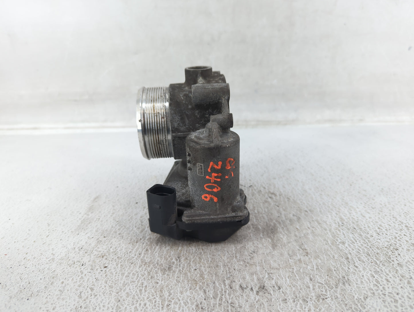 2009-2018 Volkswagen Tiguan Throttle Body P/N:06F 133 062 T 06F 133 062 Q Fits OEM Used Auto Parts - Oemusedautoparts1.com