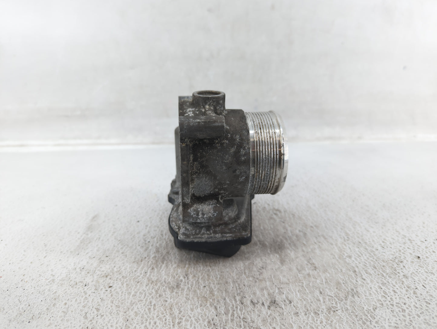 2009-2018 Volkswagen Tiguan Throttle Body P/N:06F 133 062 T 06F 133 062 Q Fits OEM Used Auto Parts - Oemusedautoparts1.com