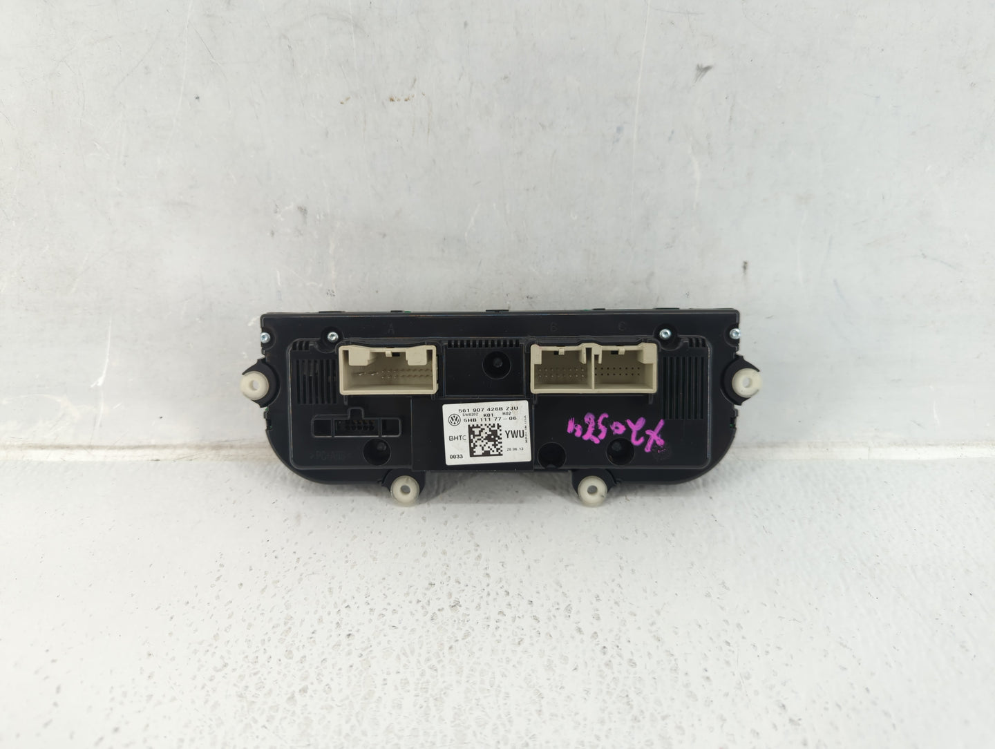 2013-2015 Volkswagen Tiguan Climate Control Module Temperature AC/Heater Replacement P/N:561 907 426 ZJU Fits Fits 2013 2014
