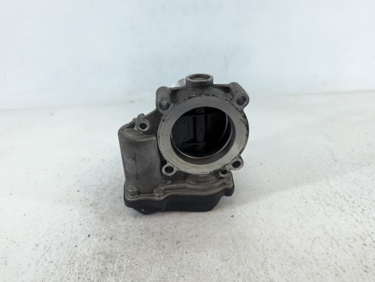 2009-2018 Volkswagen Tiguan Throttle Body P/N:A2C82494100 06F 133 062 T Fits OEM Used Auto Parts - Oemusedautoparts1.com