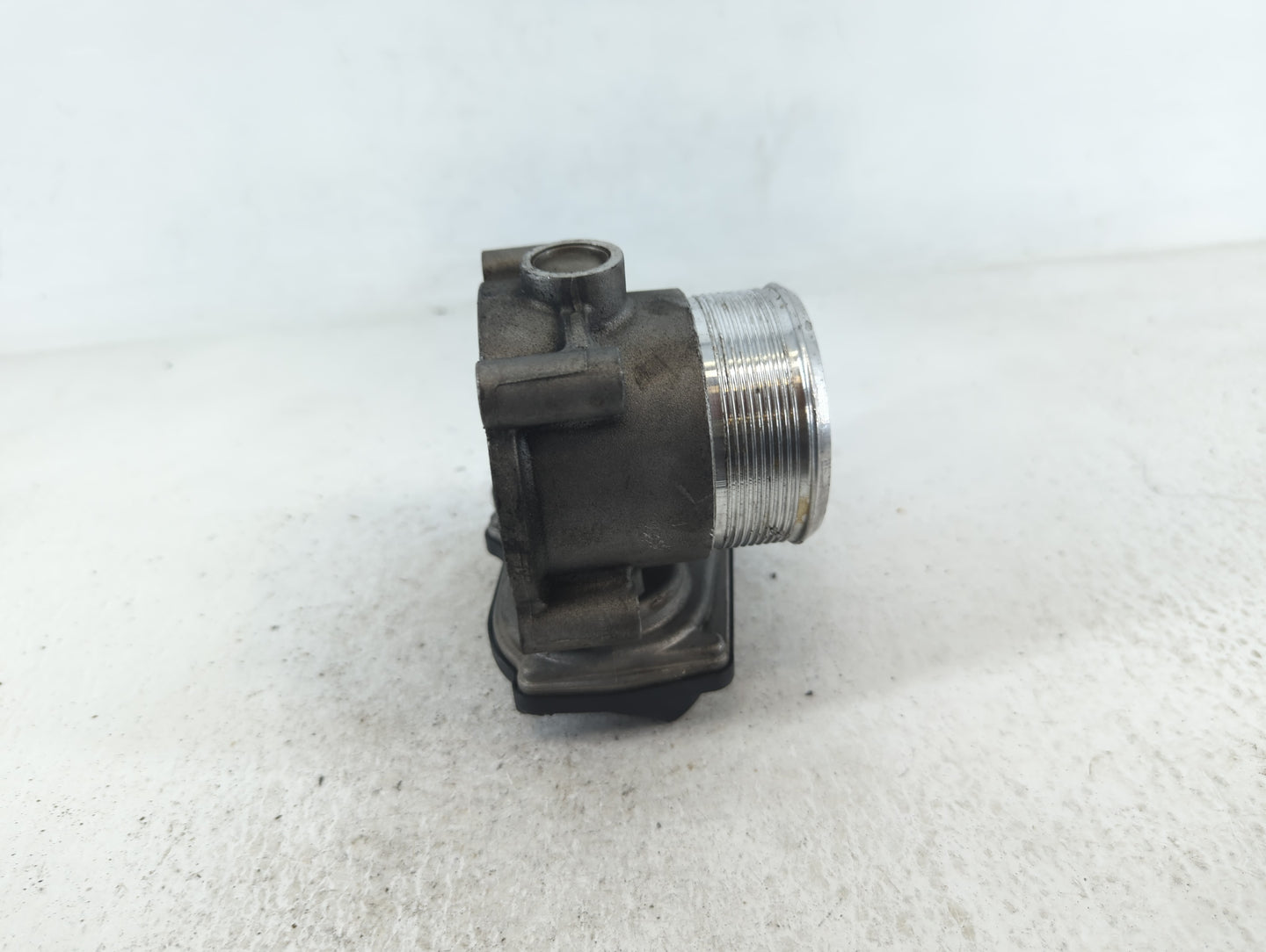 2009-2018 Volkswagen Tiguan Throttle Body P/N:A2C82494100 06F 133 062 T Fits OEM Used Auto Parts - Oemusedautoparts1.com