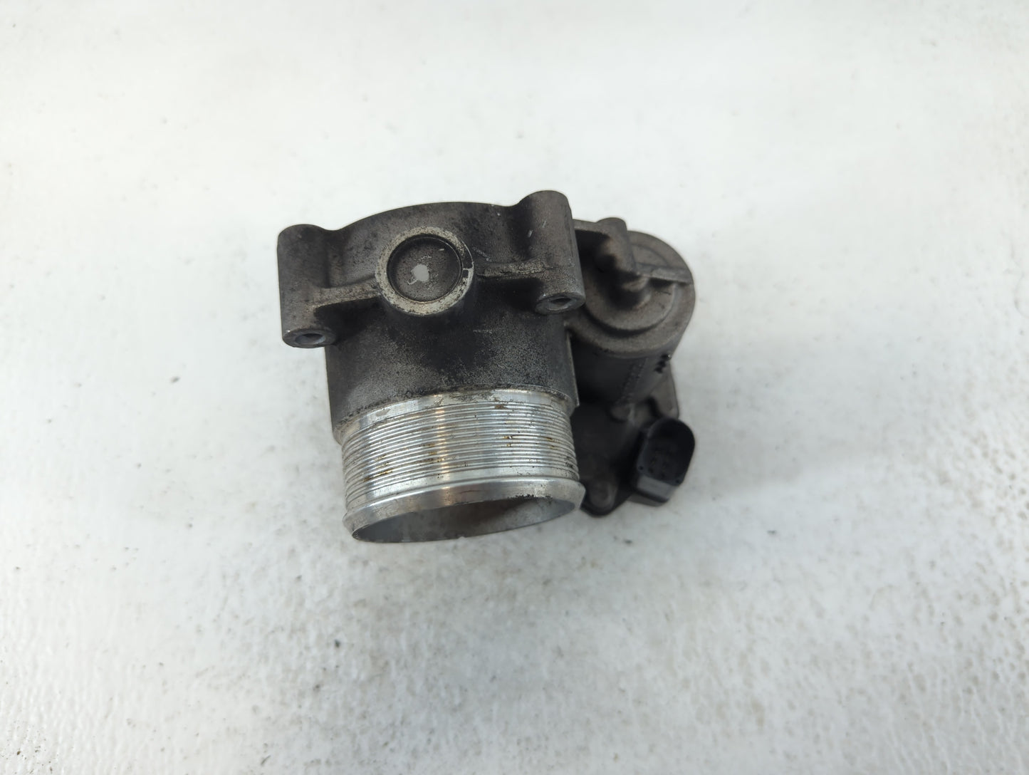 2009-2018 Volkswagen Tiguan Throttle Body P/N:06F 133 062 Q Fits OEM Used Auto Parts - Oemusedautoparts1.com