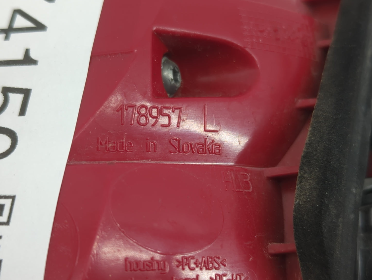 2014 Volkswagen Tiguan Tail Light Assembly Driver Left OEM P/N:178957 Fits OEM Used Auto Parts - Oemusedautoparts1.com