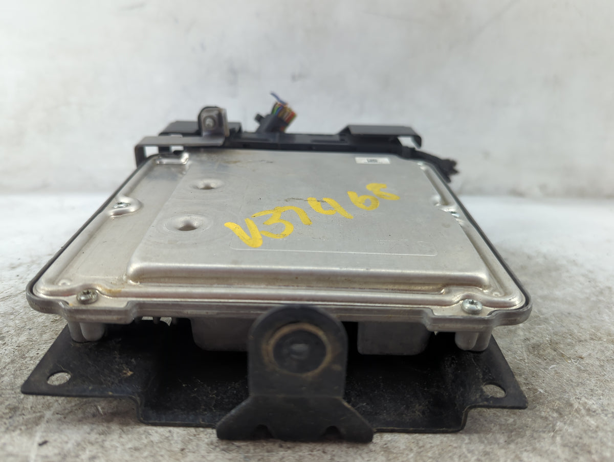 2011-2014 Volkswagen Touareg PCM Engine Control Computer ECU ECM PCU OEM Fits 2011 2012 2013 2014 OEM Used Auto Parts - Oemu