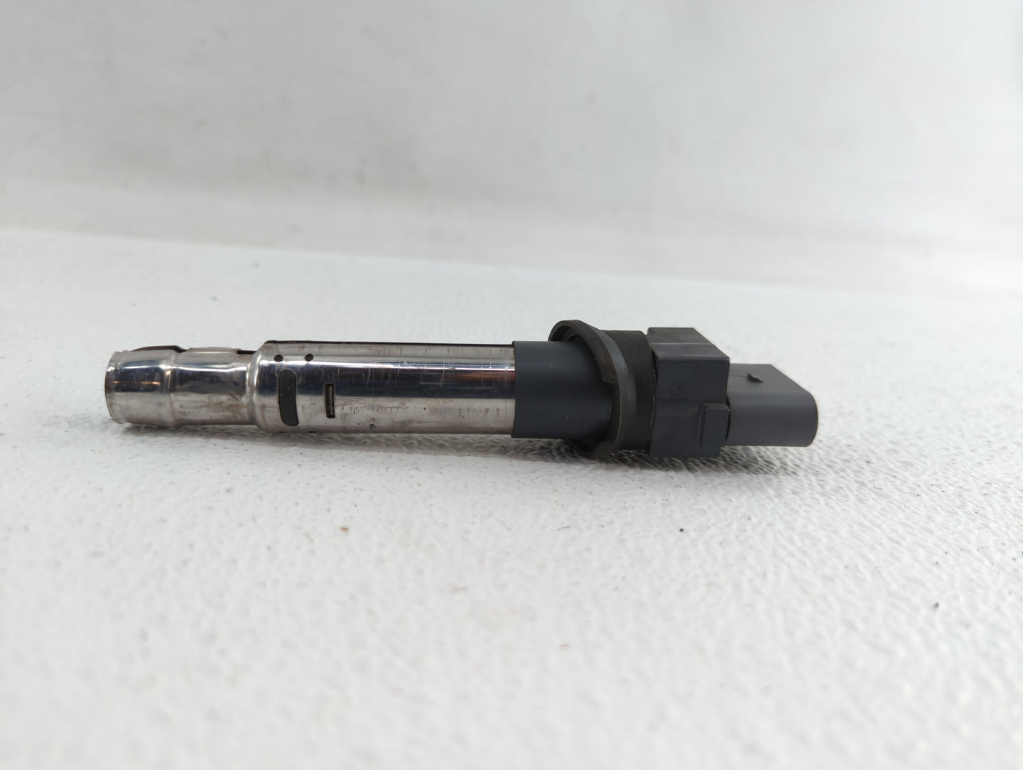 2007-2017 Volkswagen Touareg Ignition Coil Igniter Pack - Oemusedautoparts1.com