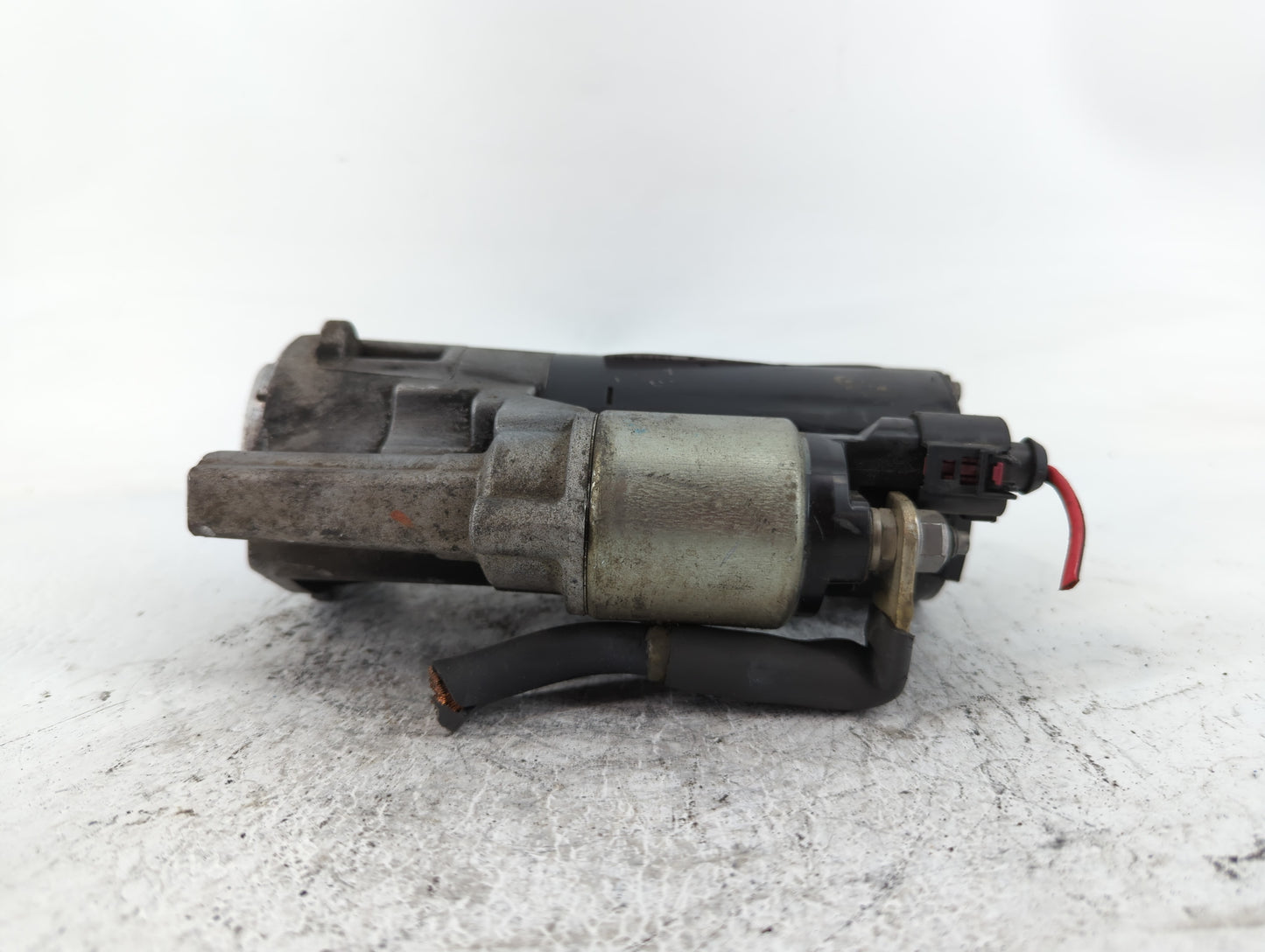 2011-2017 Volkswagen Touareg Car Starter Motor Solenoid OEM P/N:0 12 911 023 H Fits Fits 2011 2012 2013 2014 2015 2016 2017 