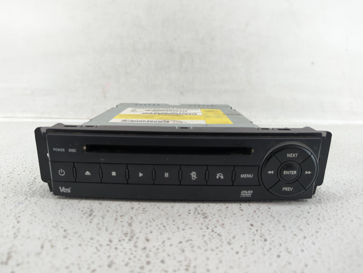 2012-2014 Volkswagen Routan Am Fm Cd Player Radio Receiver 510722 - Oemusedautoparts1.com