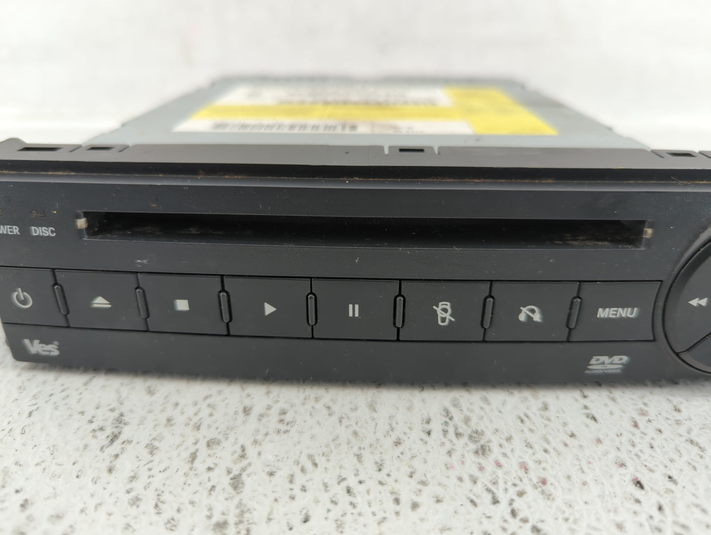 2012-2014 Volkswagen Routan Am Fm Cd Player Radio Receiver - Oemusedautoparts1.com