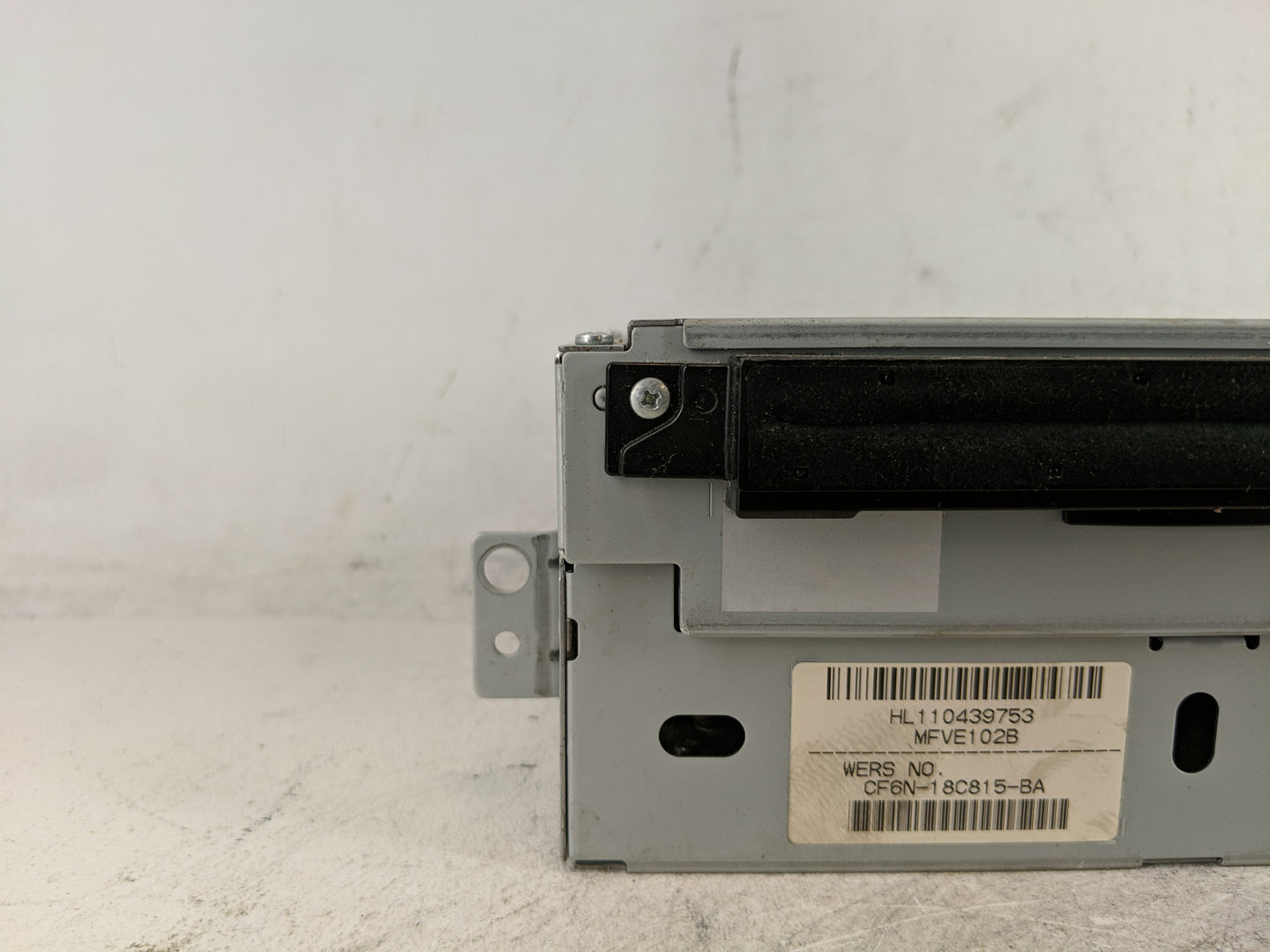 2014-2015 Volvo S60 Radio AM FM Cd Player Receiver Replacement P/N:31357213AA Fits Fits 2014 2015 2016 OEM Used Auto Parts -