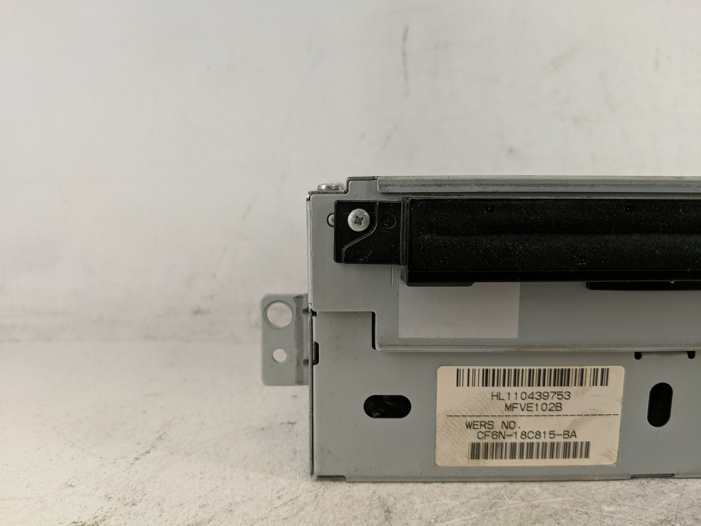 2014-2015 Volvo S60 Radio AM FM Cd Player Receiver Replacement P/N:31357213AA Fits Fits 2014 2015 2016 OEM Used Auto Parts -